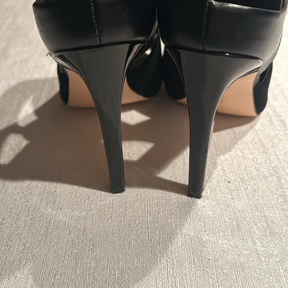 Calvin Klein Satchel Black Peep Toe Mule Heels - Picture 9 of 9